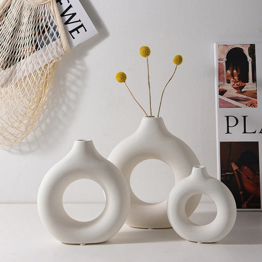 Ceramic Hollow Circle Vase – Modern Decorative Flower Vase